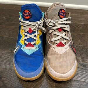 Nike LeBron 18 Low Wile E. vs Roadrunner Space Jam Sz 9